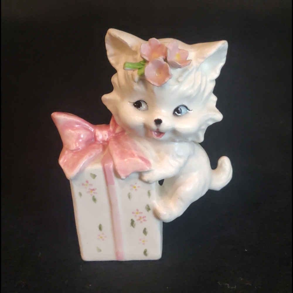 Lefton Single Salt Shaker
